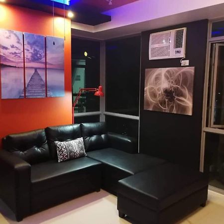Cubao Manhattan Heights Unit 11Pq Tower B, 1Br Quezon City Extérieur photo