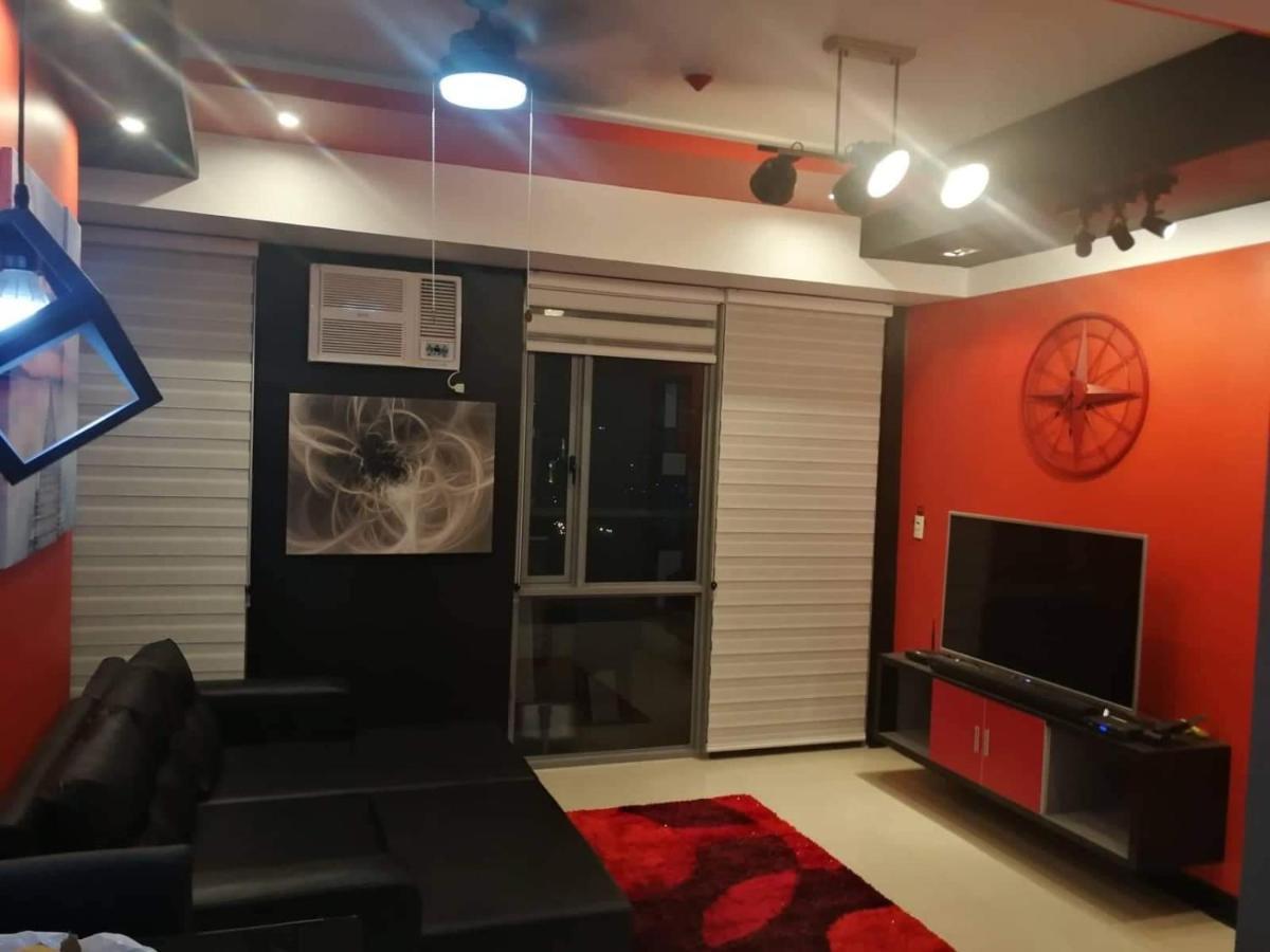 Cubao Manhattan Heights Unit 11Pq Tower B, 1Br Quezon City Extérieur photo